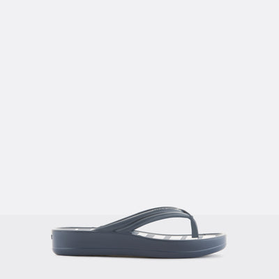 Breezy Navy