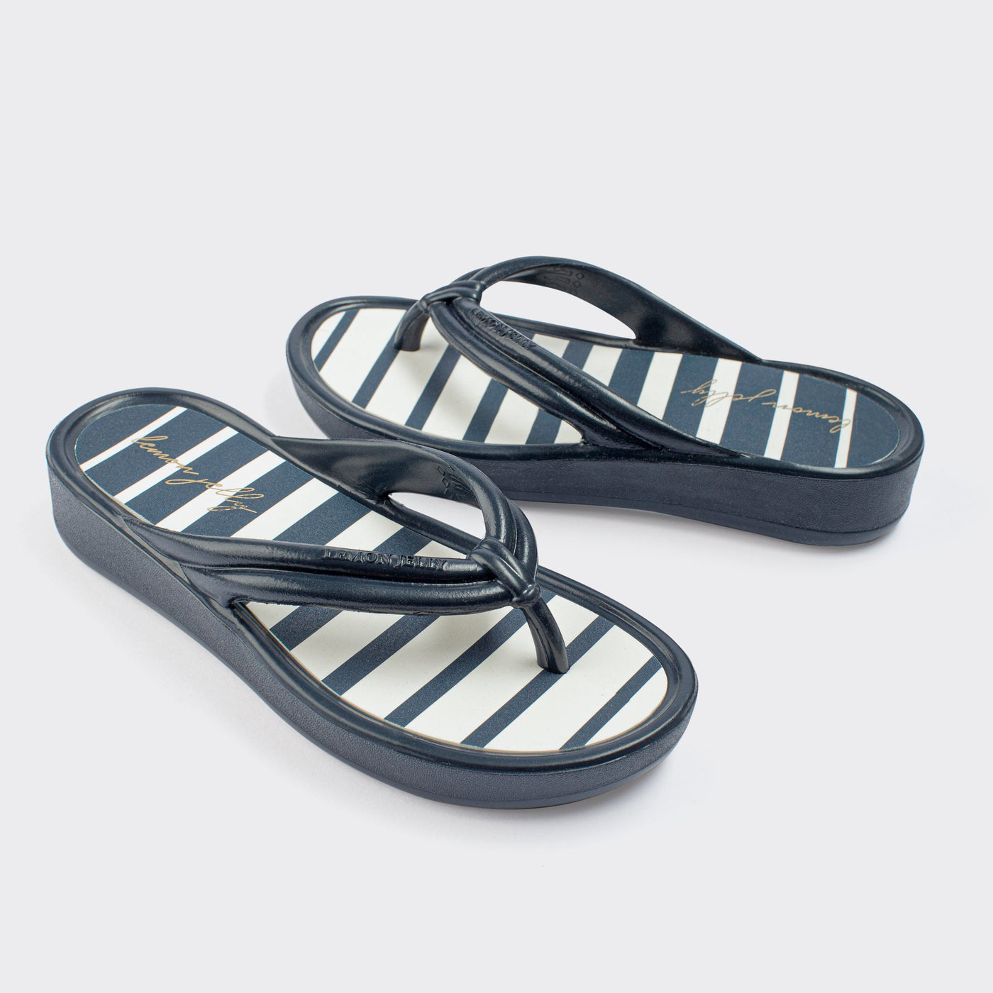Breezy Navy
