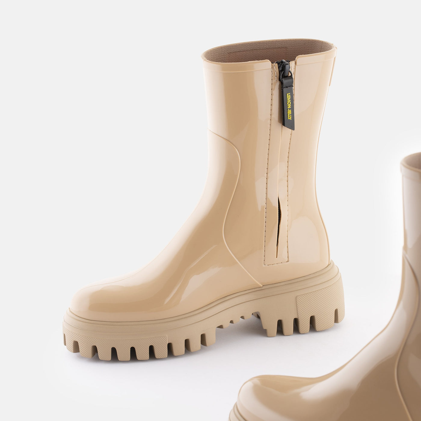Explorer Sand
